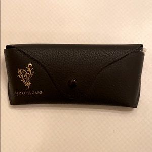 Younique-Blue Light glasses (BRAND NEW)